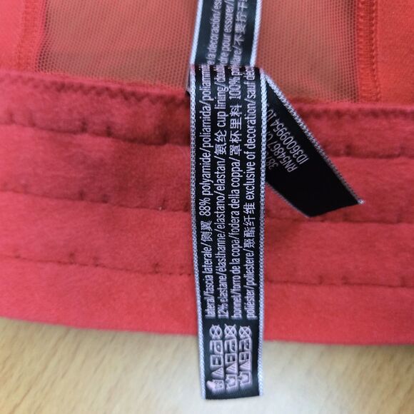 Victoria's Secret Very Sexy Bustier Bra Sz S Red Lace Coquette Whimsigoth - Picture 9 of 10